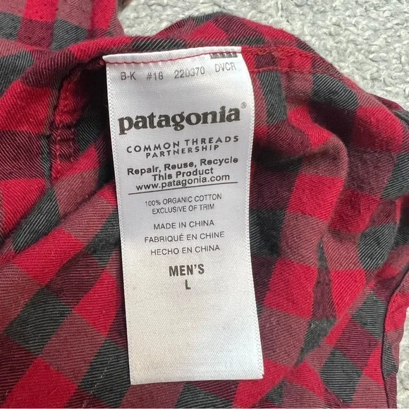 Patagonia Shirt Mens Large Red Plaid Flannel Button Up Organic Cotton Outdoors - Picture 5 of 7